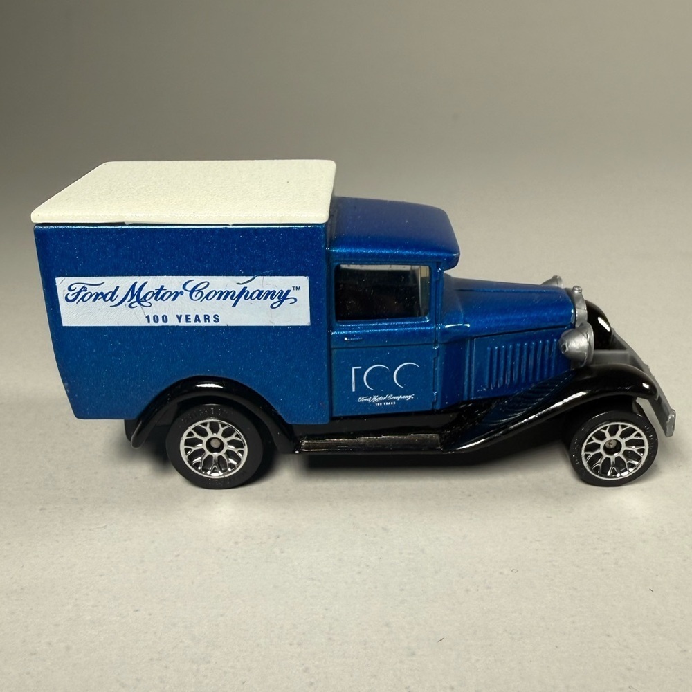 2003 Matchbox Ford Motor Co. 100
Years Set Then & Now Series